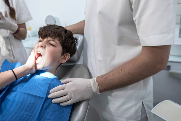Best Broken or Chipped Tooth Repair in Streamwood, IL